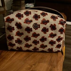 Tory Burch cosmetic case